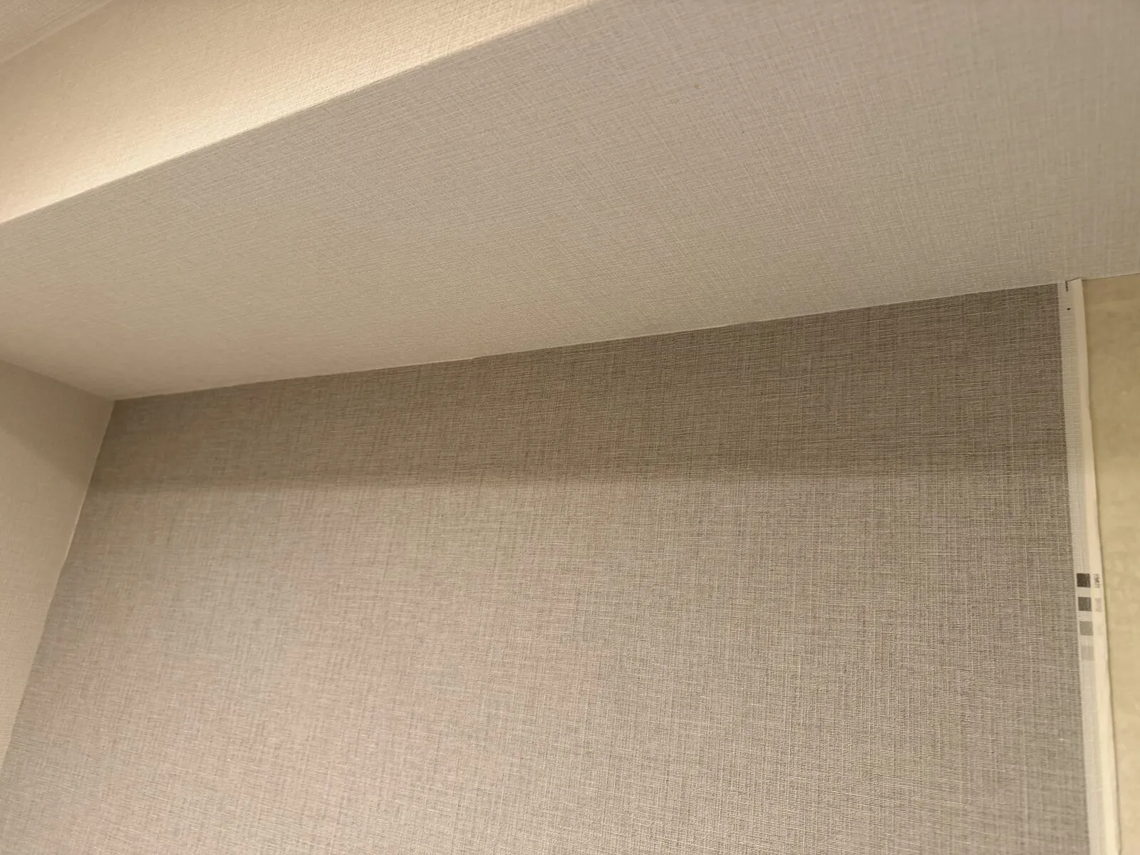 天井との取り合い